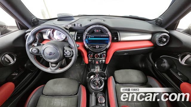 Mini Cooper S 2019 — ფოტო 12/20