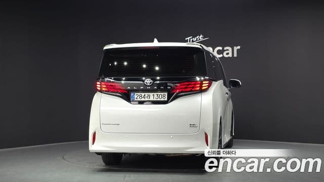 Toyota Alphard 2025 — Фото 4/20