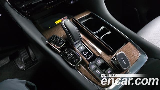 Toyota Alphard 2025 — Фото 9/20