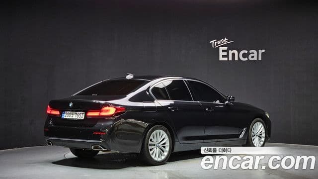BMW 5 Series 2022 — Şəkil 6/20