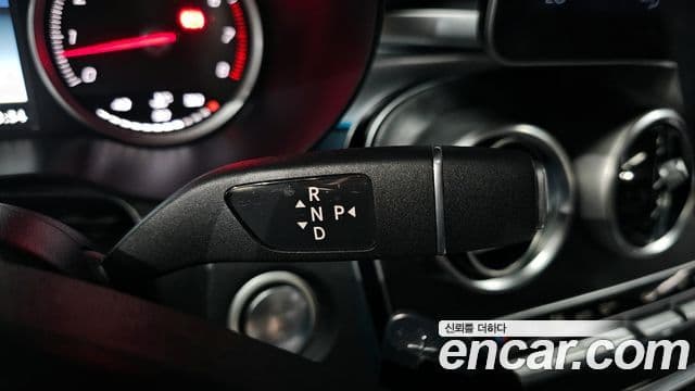 Mercedes-Benz GLC-Class 2019 — Şəkil 9/20