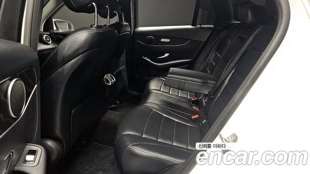Mercedes-Benz GLC-Class 2019 — Şəkil 11/20