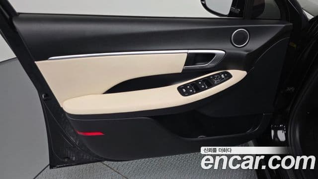 Hyundai Sonata Hybrid 2019 — Şəkil 6/30