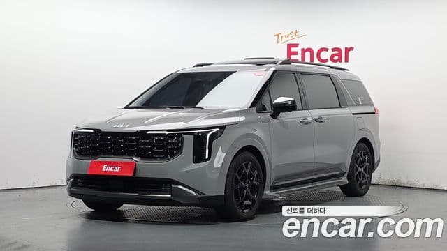 Kia Carnival 2025 — Фото 1/20