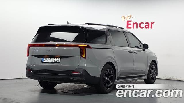 Kia Carnival 2025 — Şəkil 12/20