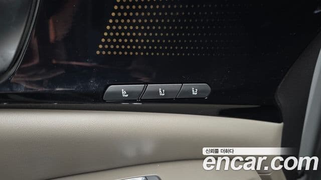 Kia Carnival 2025 — Фото 18/20
