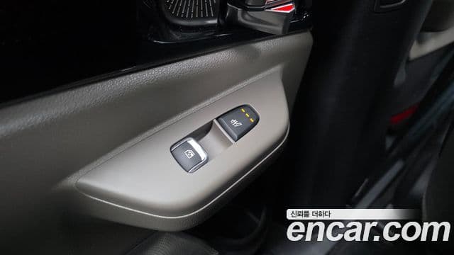 Kia Carnival 2025 — Фото 19/20