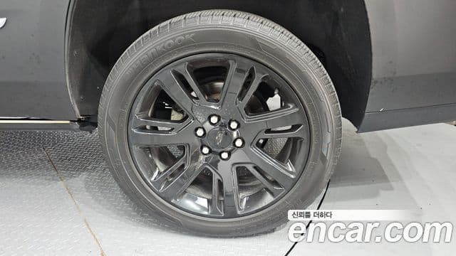 Cadillac Escalade 2020 — Photo 22/32