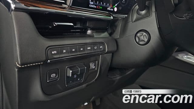 Cadillac Escalade 2022 — ფოტო 14/20