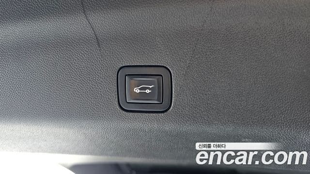 Cadillac Escalade 2022 — ფოტო 20/20