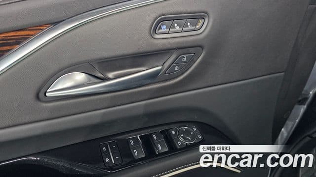 Cadillac Escalade 2022 — Photo 10/34
