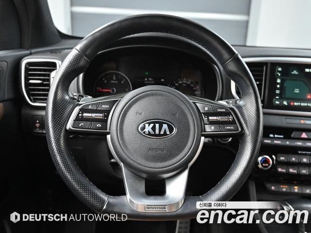Kia Sportage The Bold 2020 — ფოტო 13/20