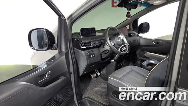 Hyundai Staria 2023 — Şəkil 10/20