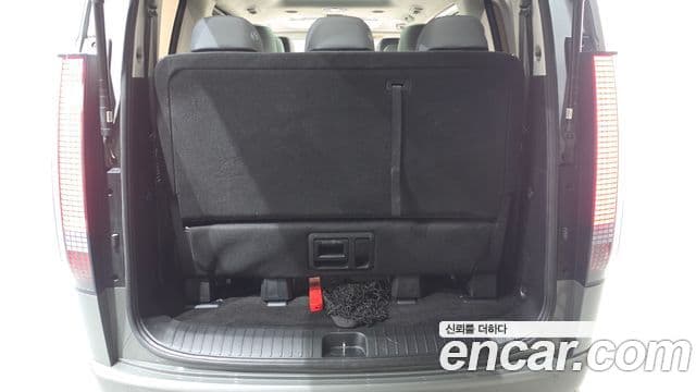 Hyundai Staria 2023 — Şəkil 18/20