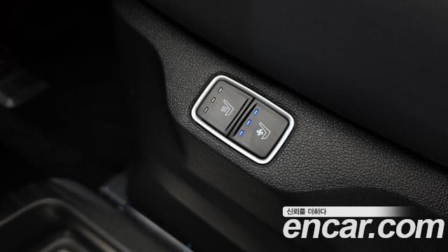 Hyundai Staria 2023 — Şəkil 33/36