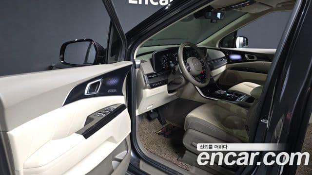 Kia Carnival 2023 — Фото 10/20