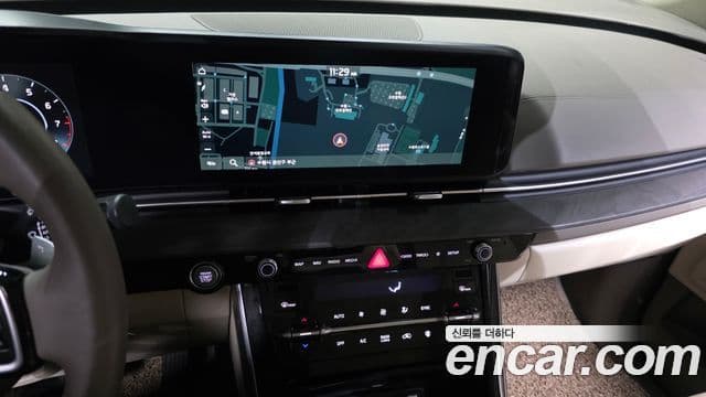 Kia Carnival 2023 — Фото 14/20