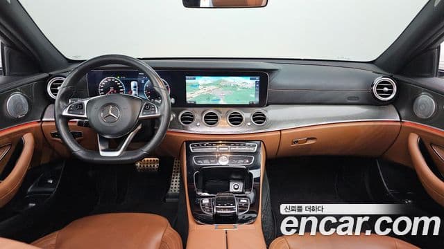 Mercedes-Benz E-Class 2018 — ფოტო 7/20