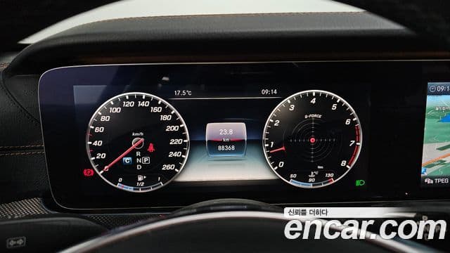 Mercedes-Benz E-Class 2018 — ფოტო 8/20