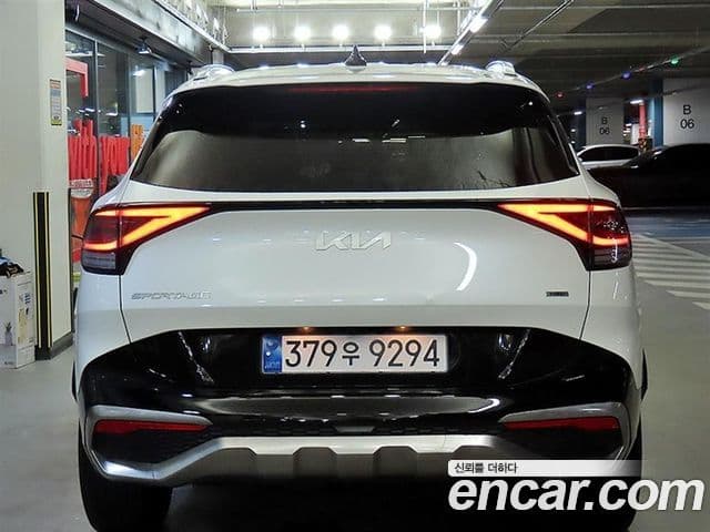 Kia Sportage 2023 — Фото 4/20
