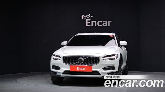 Volvo V90 Cross Country 2021 — ფოტო 3/20