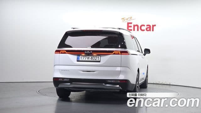 Kia Carnival 2022 — Фото 4/20