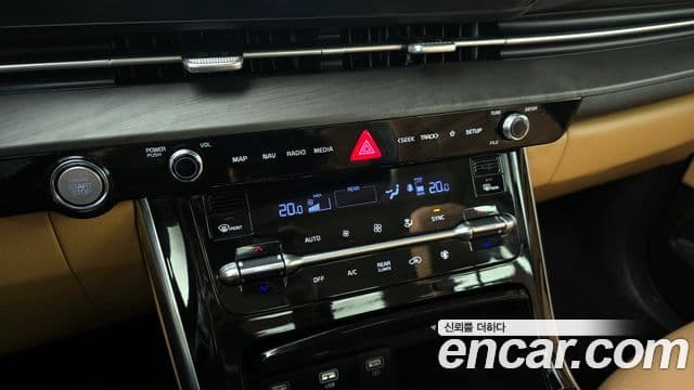 Kia Carnival 2022 — Фото 18/20