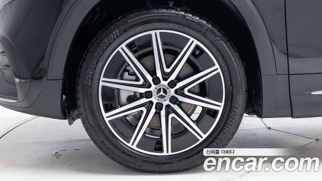 Mercedes-Benz EQB 2024 — ფოტო 6/20