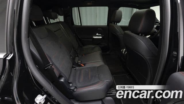 Mercedes-Benz EQB 2024 — ფოტო 8/20