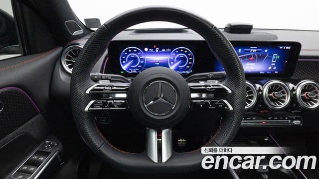 Mercedes-Benz EQB 2024 — ფოტო 19/20