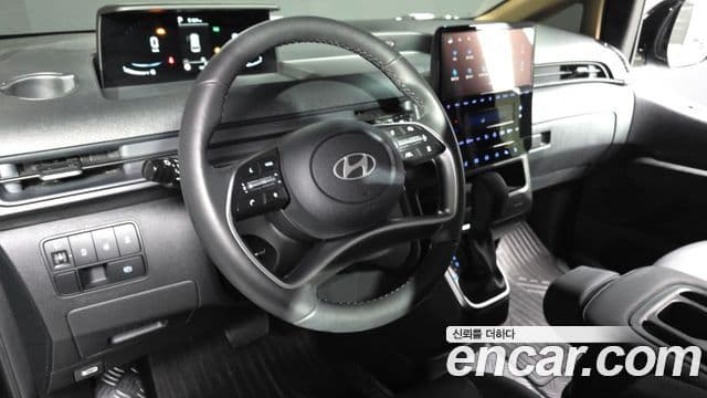 Hyundai Staria 2024 — фото 13 из 20