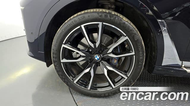 BMW X7 2021 — ფოტო 5/20