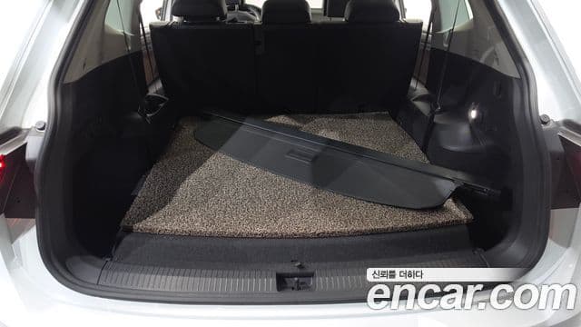 Volkswagen Tiguan Allspace 2022 — Фото 20/20