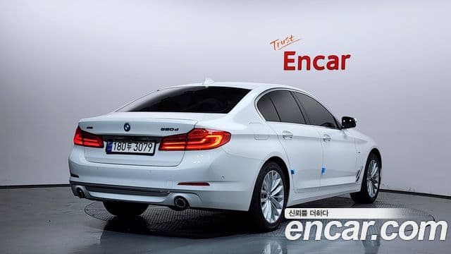 BMW 5 Series 2018 — Şəkil 2/20