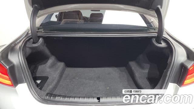 BMW 5 Series 2018 — Şəkil 20/20