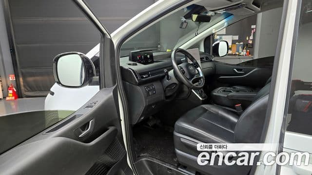 Hyundai Staria 2022 — Şəkil 10/20