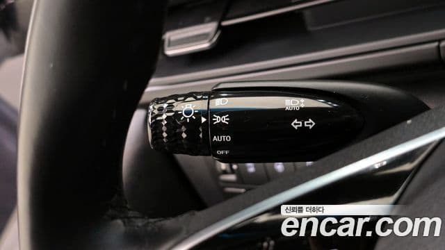 Hyundai Staria 2022 — фото 15 из 20