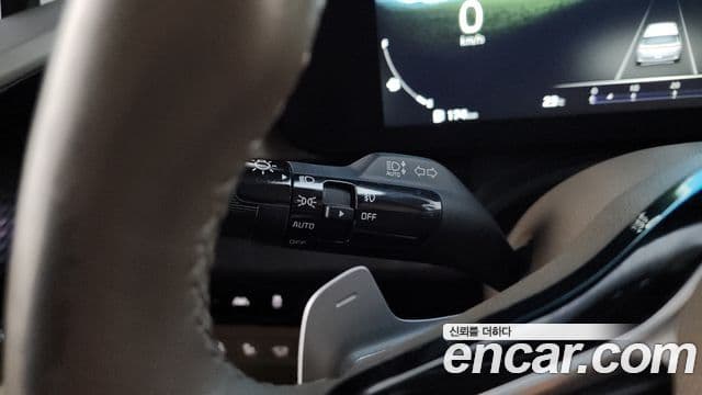 Kia Carnival 2021 — фото 20 из 20