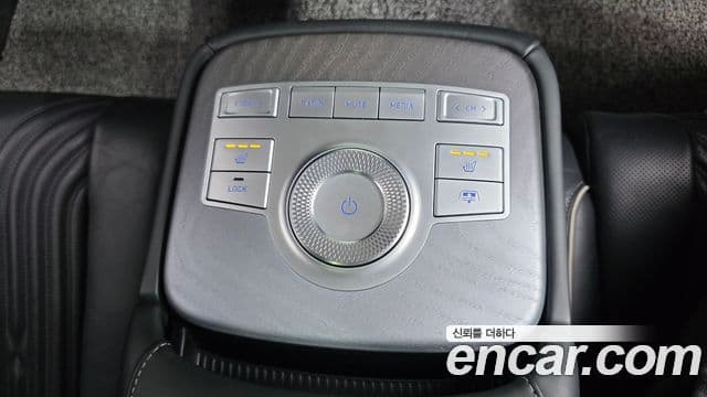 Genesis Electrified G80 2020 — ფოტო 18/20