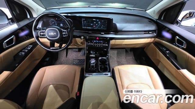 Kia Carnival 2022 — ფოტო 7/20