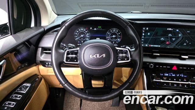 Kia Carnival 2022 — ფოტო 12/20
