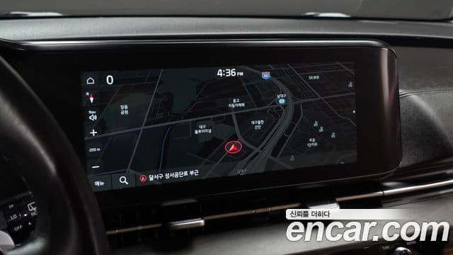 Kia Carnival 2022 — ფოტო 13/20