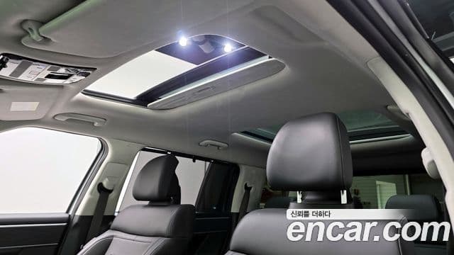 Hyundai Santa Fe 2024 — фото 18 из 20