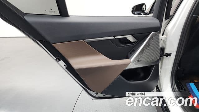 BMW 5 Series 2024 — Photo 17/41