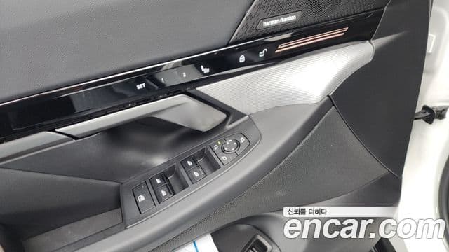 BMW 5 Series 2024 — Photo 9/41