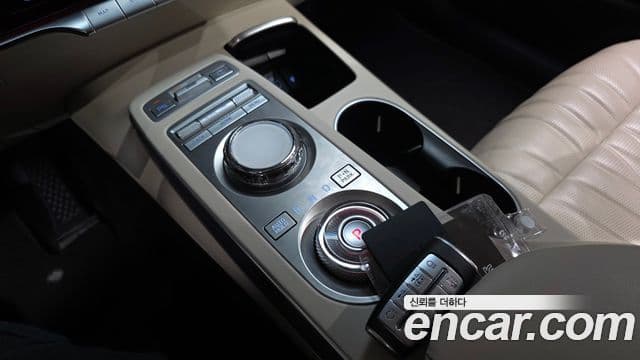 Genesis GV70 2021 — фото 9 из 20