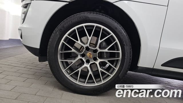 Porsche Macan 2018 — Şəkil 4/20
