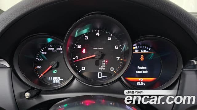 Porsche Macan 2018 — Şəkil 6/20