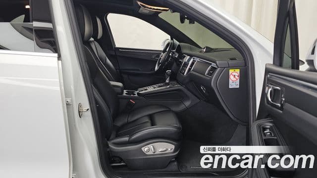Porsche Macan 2018 — Şəkil 10/20