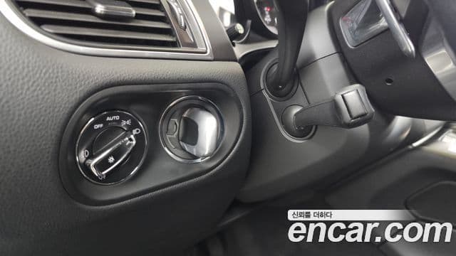 Porsche Macan 2018 — Şəkil 15/20